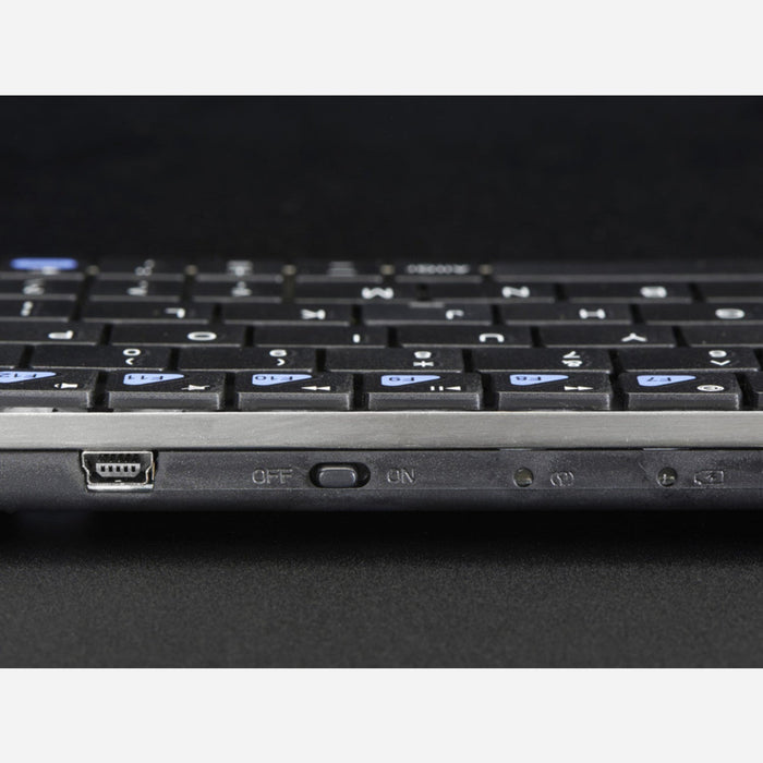 Full Size Wireless Keyboard with Trackpad