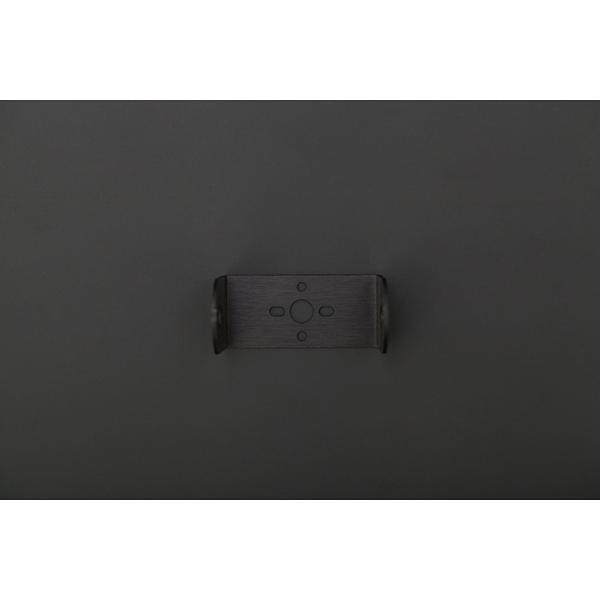 A short U-bracket