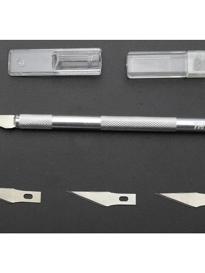 Hobby Knife with 3 extra blades
