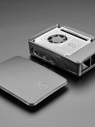 Official Raspberry Pi Foundation Raspberry Pi 5 Case + Fan