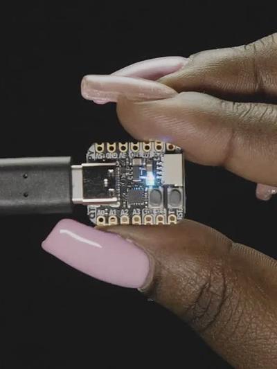 Adafruit CH552 QT Py - 8051 Dev Board with STEMMA QT